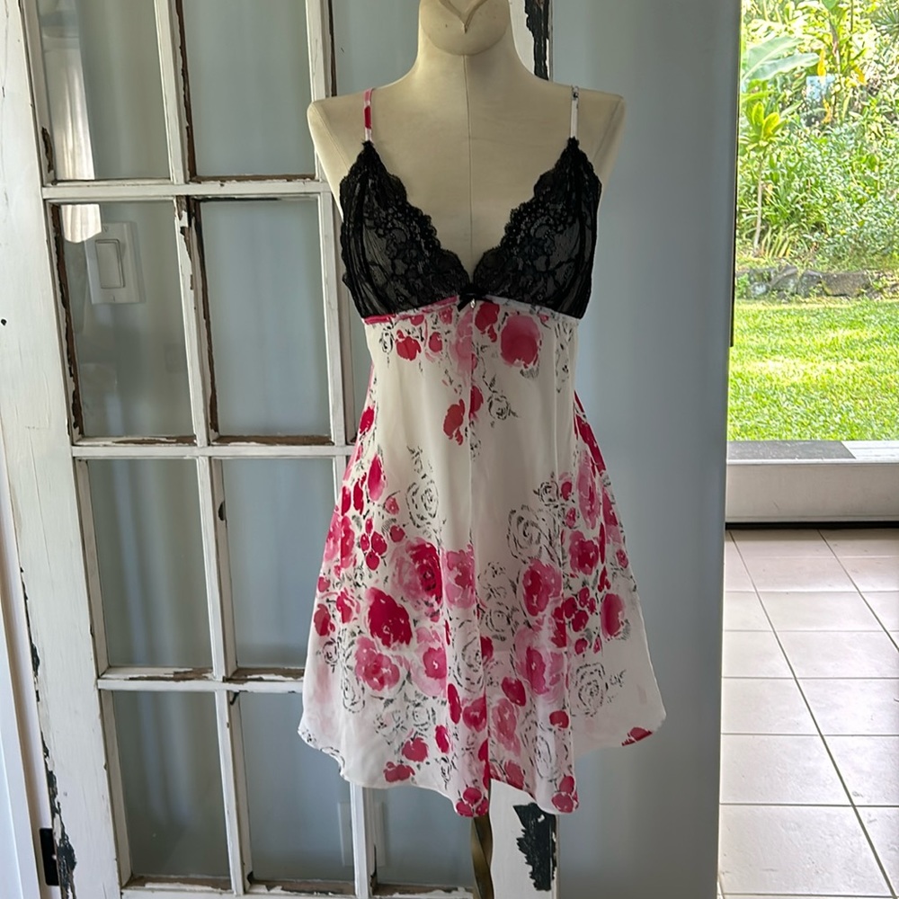 Sheer floral and lace chemise